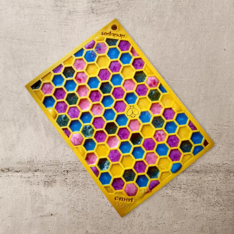 Flower & Honeycomb Lick Mat