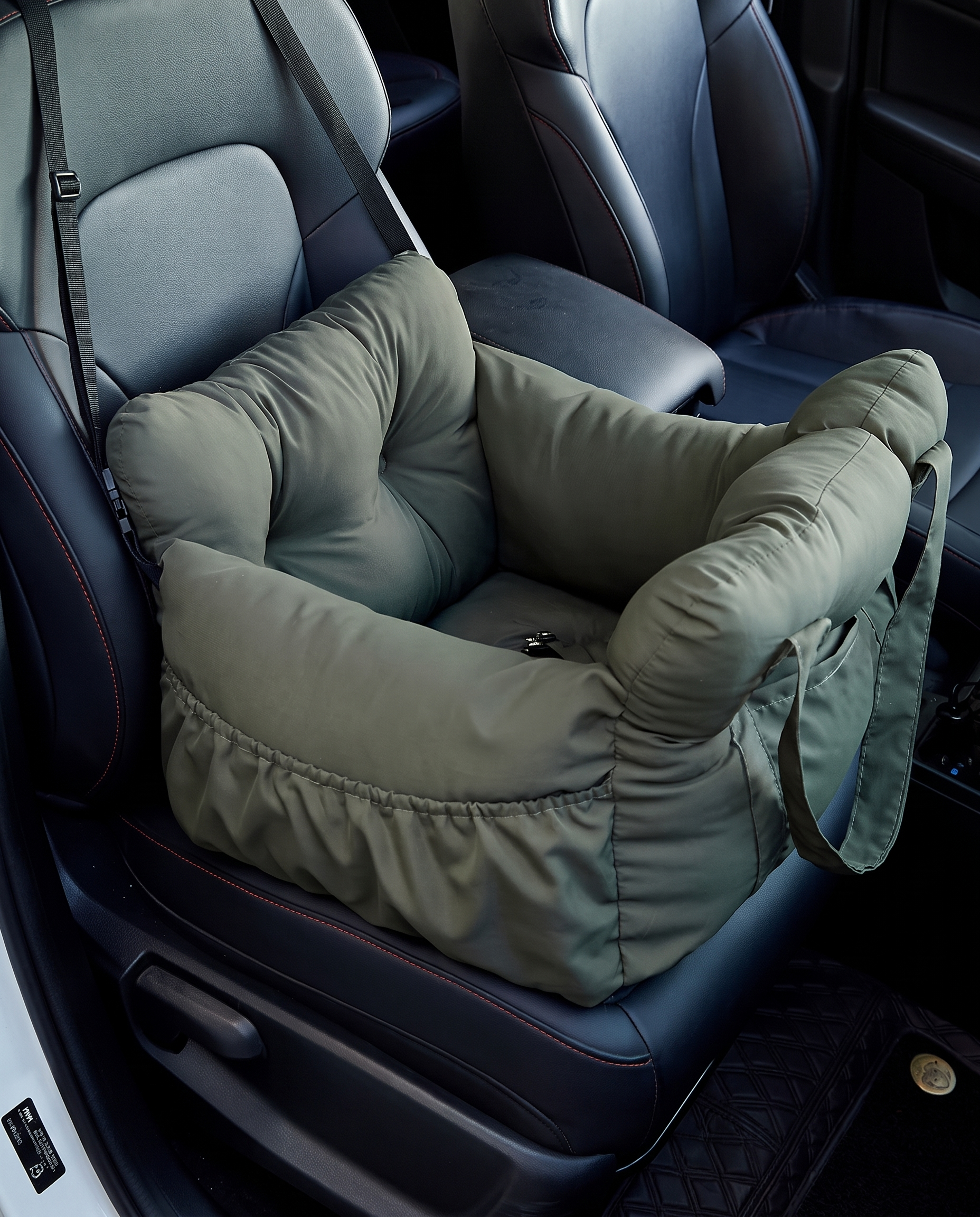 Travel Car Seat Dog Bed · Safety Belt & Carry Handles